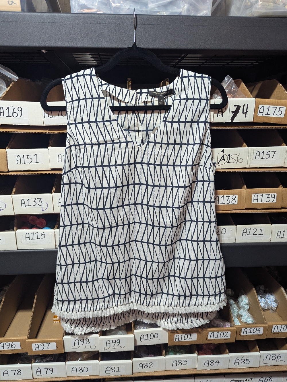 Sleeveless Black & White Geometric Fringe Top S